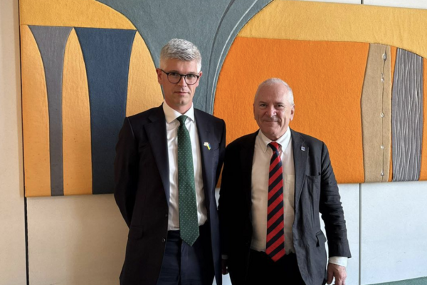 Surrey Heath MP standing with Rail Minister